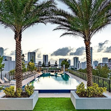 Sentral Studio Apt With Den In Wynwood Miami Luaran gambar