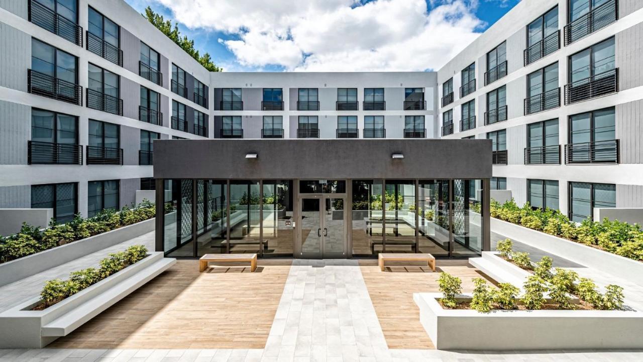 Sentral Studio Apt With Den In Wynwood Miami Luaran gambar